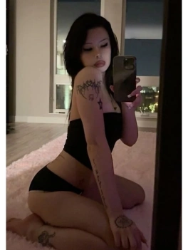 escort image