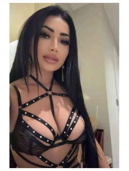 escort image