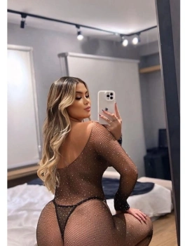 escort image
