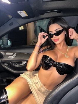 escort image