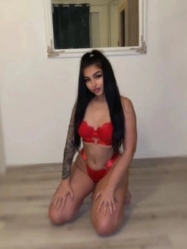 escort image