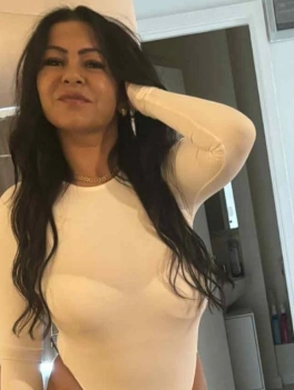 escort image