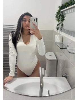 escort image