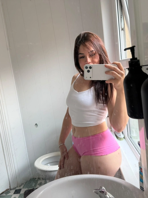 escort image