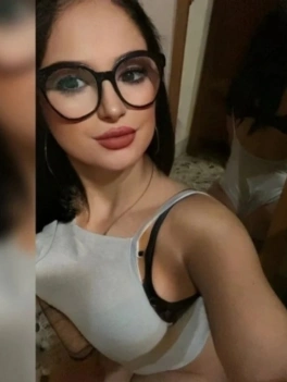 escort image