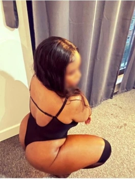 escort image