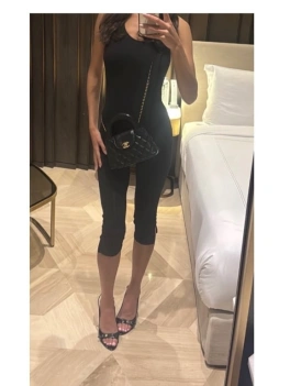 escort image