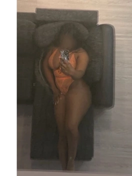 escort image