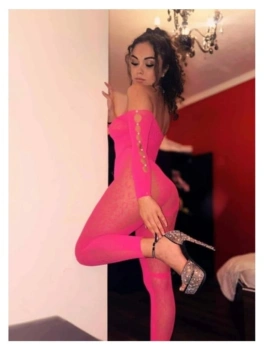 escort image