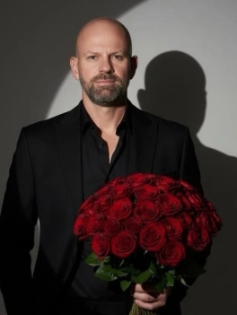 escort image