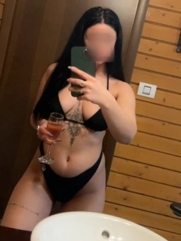 escort image