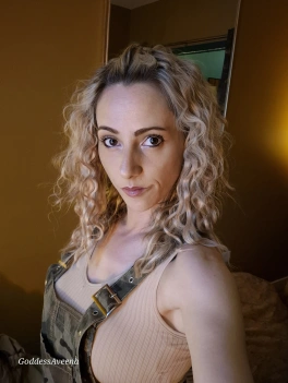 escort image