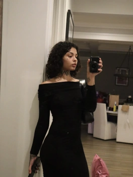 escort image