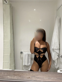 escort image