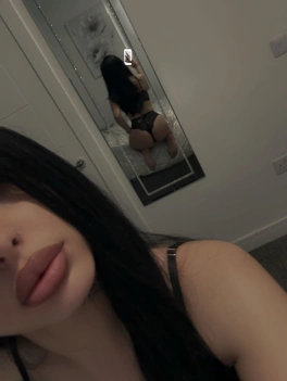 escort image