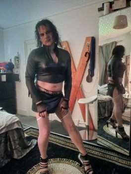 escort image