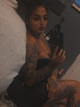 escort image