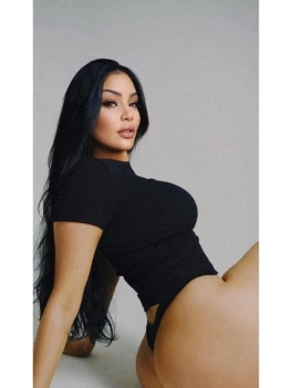 escort image
