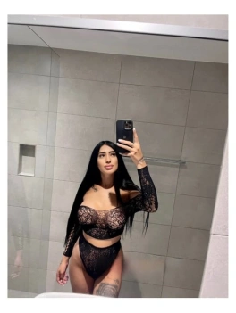 escort image