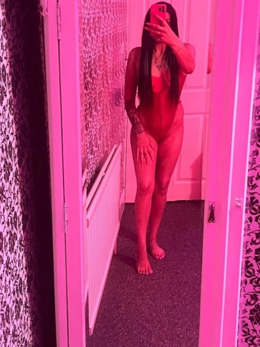 escort image