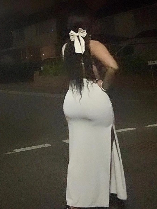 escort image