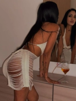 escort image