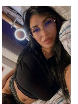 escort image