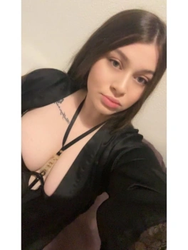 escort image