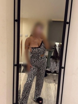 escort image