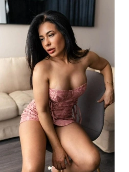 escort image