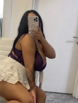 escort image