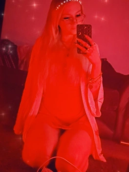 escort image