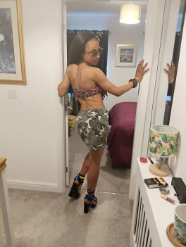 escort image