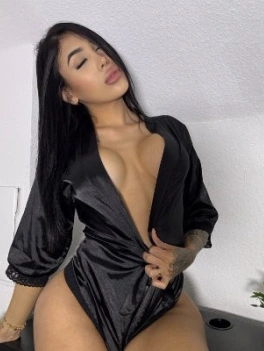 escort image