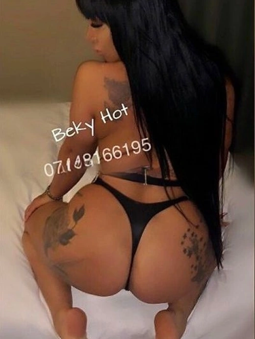 escort image