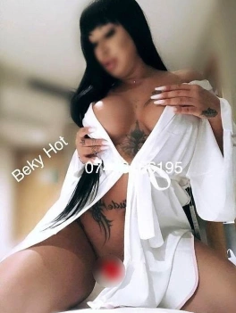 escort image