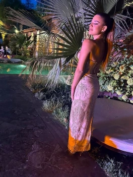 escort image