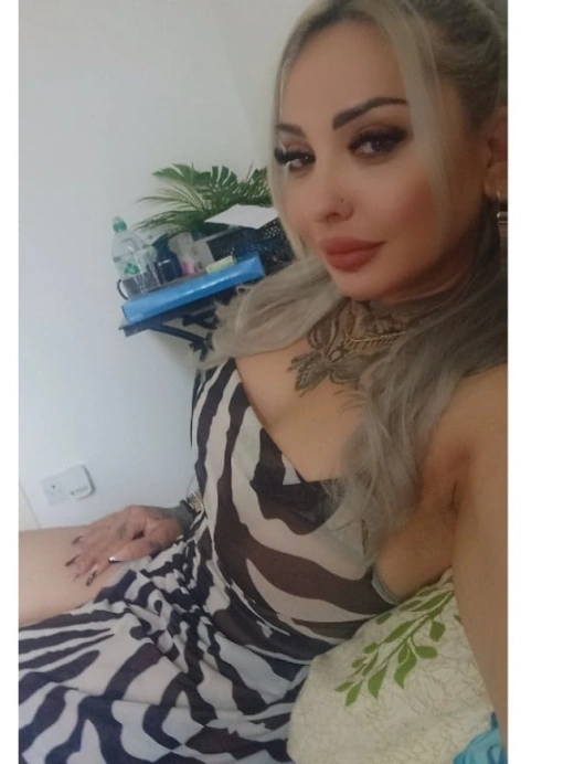 escort image