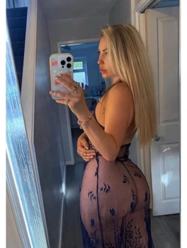 escort image
