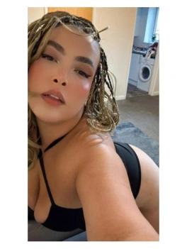 escort image