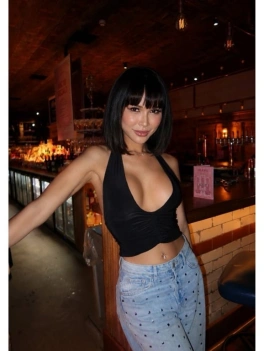 escort image