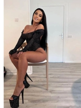escort image