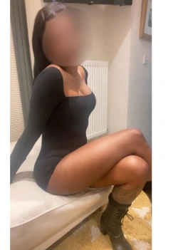 escort image