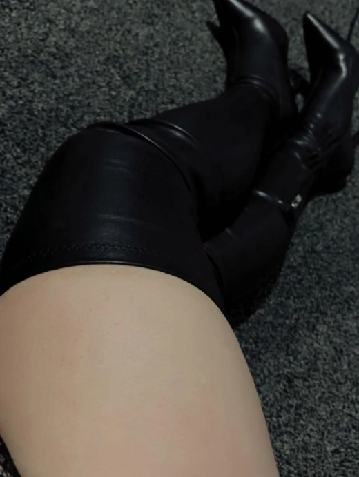 escort image