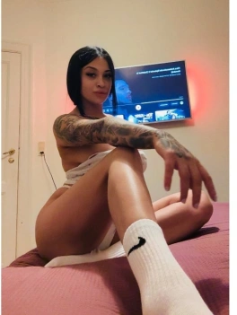 escort image