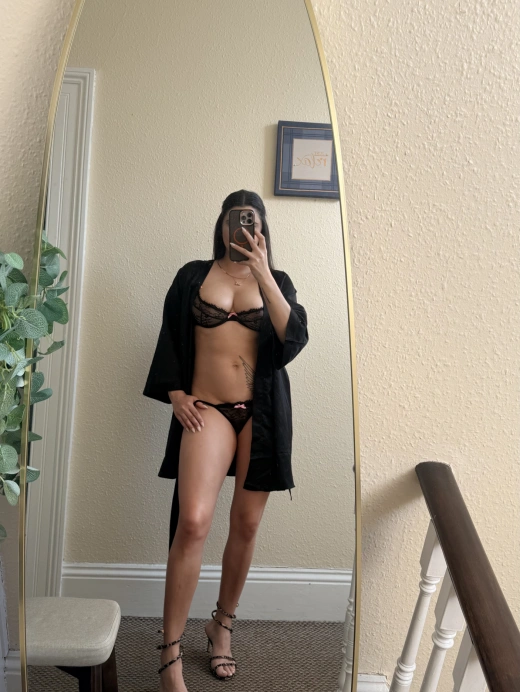 escort image