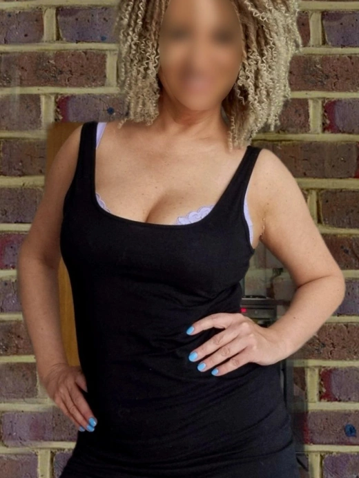 escort image