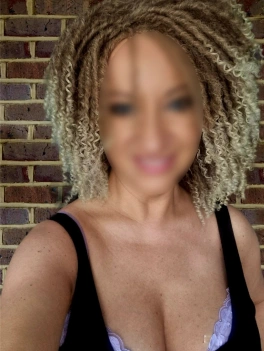 escort image