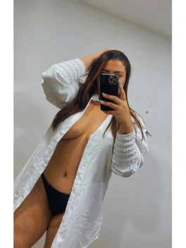 escort image
