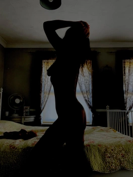 escort image